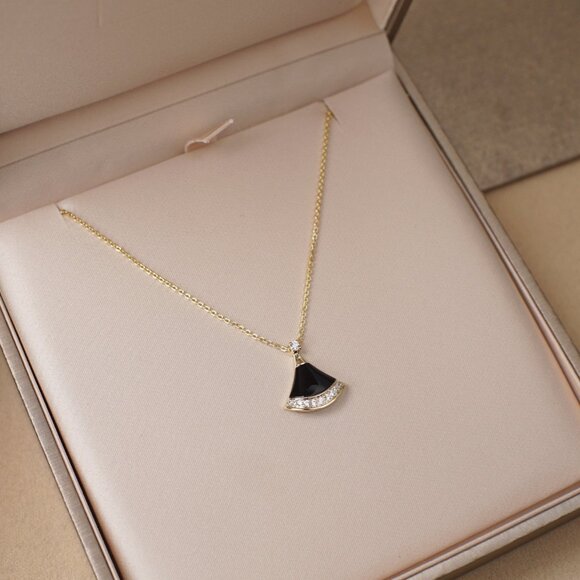 Bulgari necklace - Picture 2 of 9